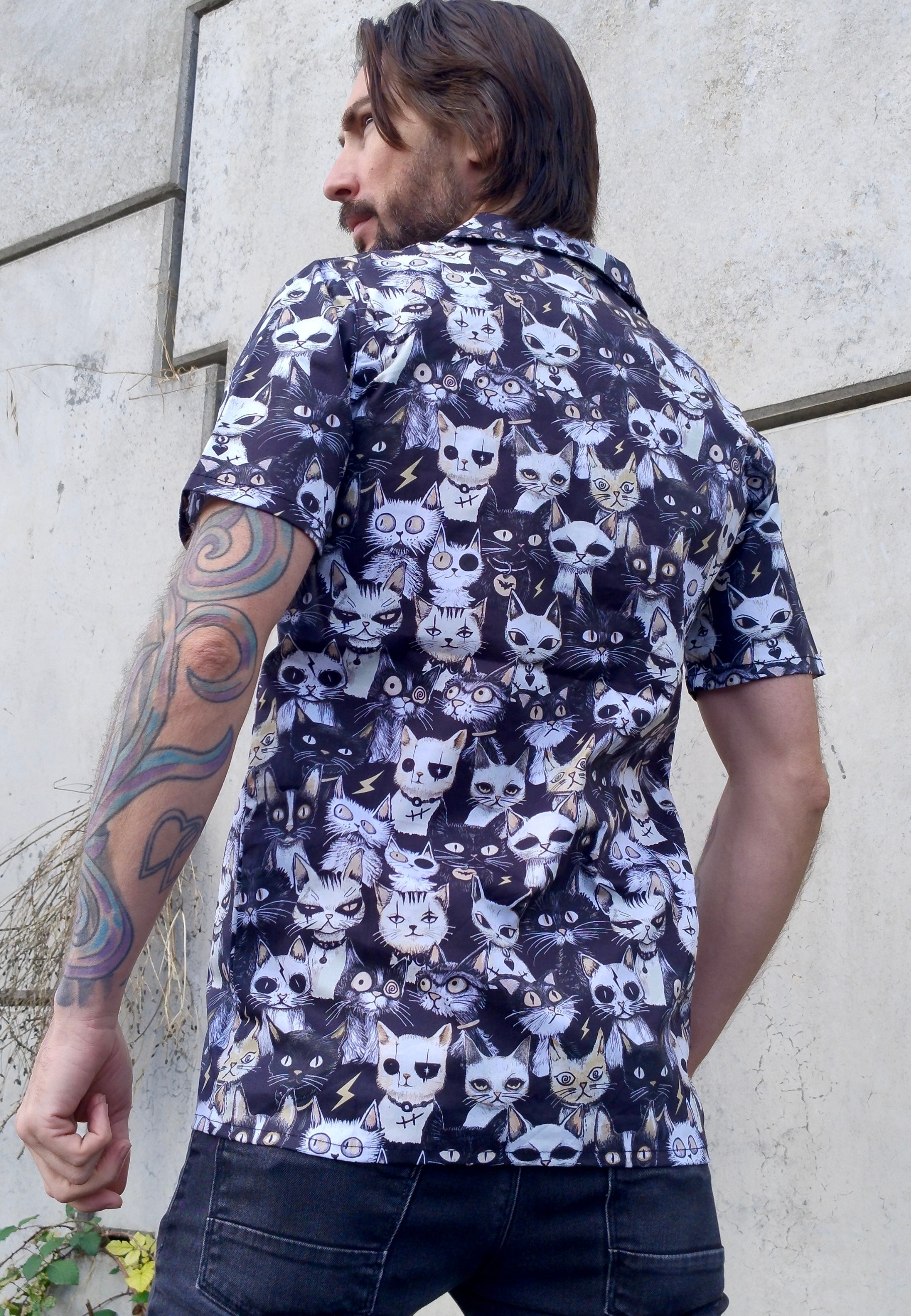 Alley Cats Unisex Shirt